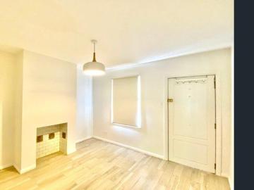 Charming Modern Two Storey Terrace in the Heart of Newtown