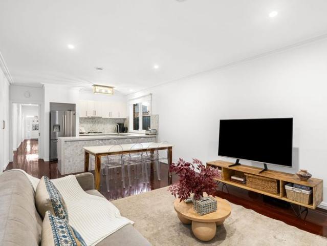 Charming & Modernized Family Living