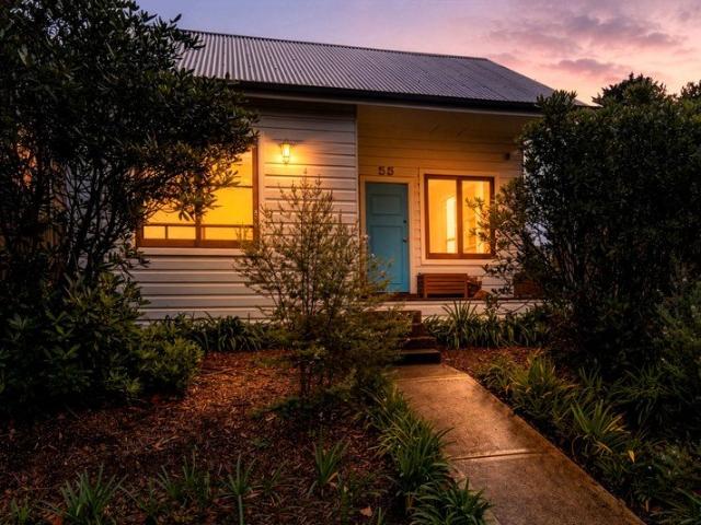 Charming Mountain Cottage with Character, Light & Lifestyle
