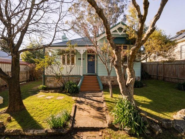 Charming Mountains Cottage in a Prime Katoomba Location