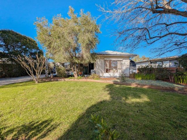 Charming Murray River Lifestyle with Stunning Established Gardens