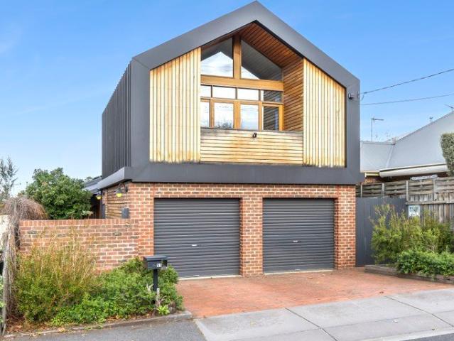 Charming Newtown Living in a Blue Chip Location