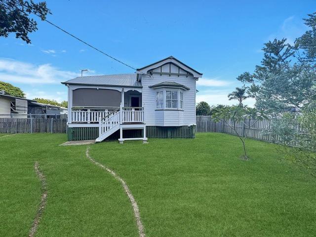 Charming Newtown Rental Awaits You!