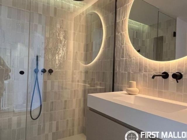 Charming Newly Renovated Apartment with Spectacular Views in Santa Catalina