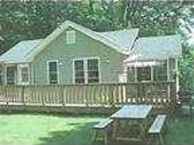 Charming Newly Renovated Seasonal Cottage! K102