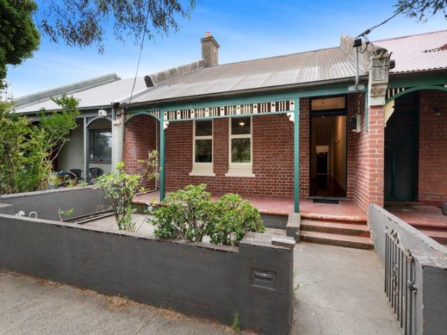 Charming Northcote Cottage in a Prime Lifestyle Pocket