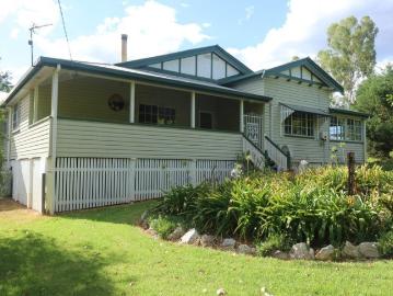 Charming Old World Charm in Texas Qld Right on the Qld/NSW Border