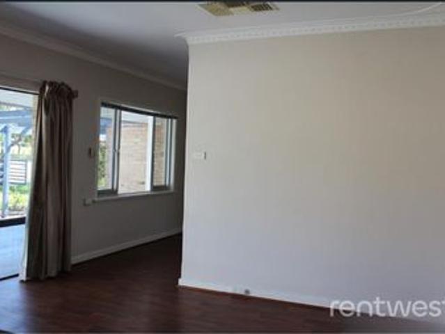 Charming Older Style Home in Convenient Willagee Location