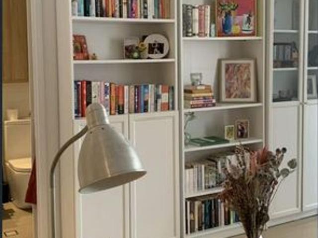Charming One Bed Room West End Home for Rent: Your Perfect Urban Oasis Awaits!