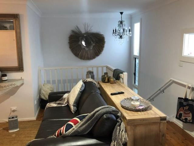 Charming Two Bedroom Unit Ettalong Beach