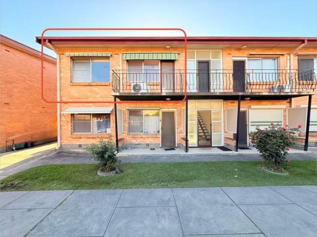 Charming One Bedroom Unit in a Convenient Location