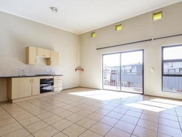 charming one bedroom unit with balco.