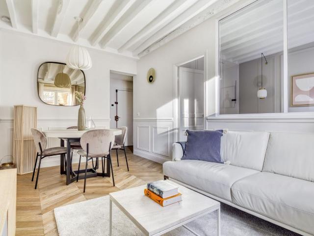 Charming One Bedroom Apartment in Central Paris, Paris Amsterdam Apartments for Rent