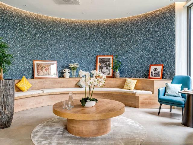 Charming one bedroom apartment in a quiet and secure residence