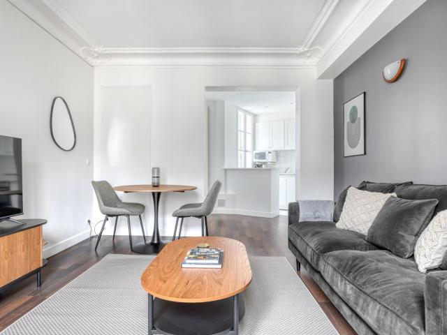 Charming One Bedroom Apartment in Batignolles