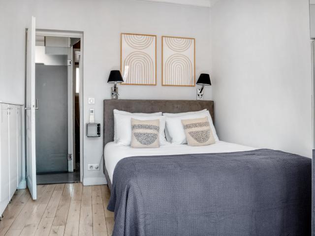 Charming One Bedroom Apartment in Paris, Paris Amsterdam Apartments for Rent