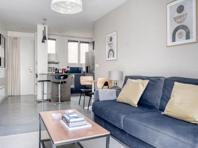 Charming One Bedroom Apartment in Paris, Paris Amsterdam Apartments for Rent