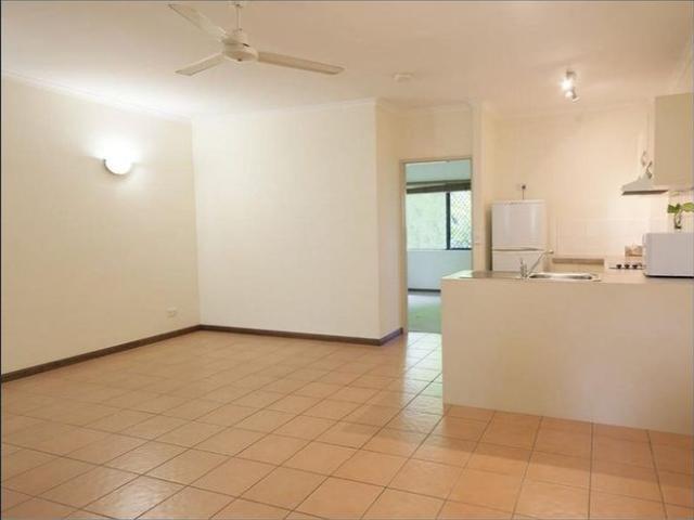 Charming One Bedroom Apartment with Privacy and a Natural Setting