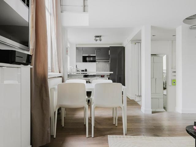Charming One Bedroom Getaway in Paris, Paris Amsterdam Apartments for Rent