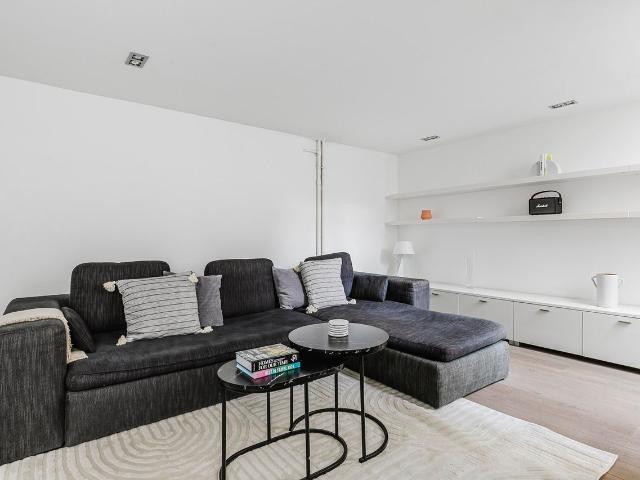 Charming One Bedroom Getaway in Paris, Paris Amsterdam Apartments for Rent