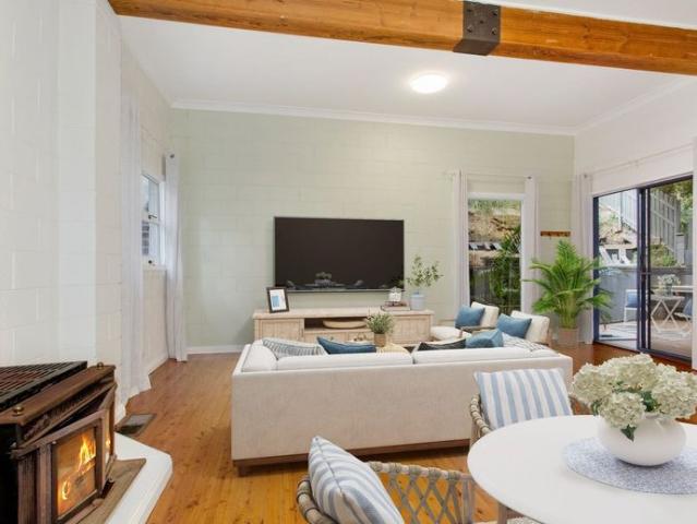 Charming One Bedroom Granny Flat with Private Outdoor Courtyard