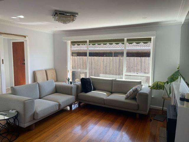 Charming One Bedroom Home in a Convenient Laverton Location!