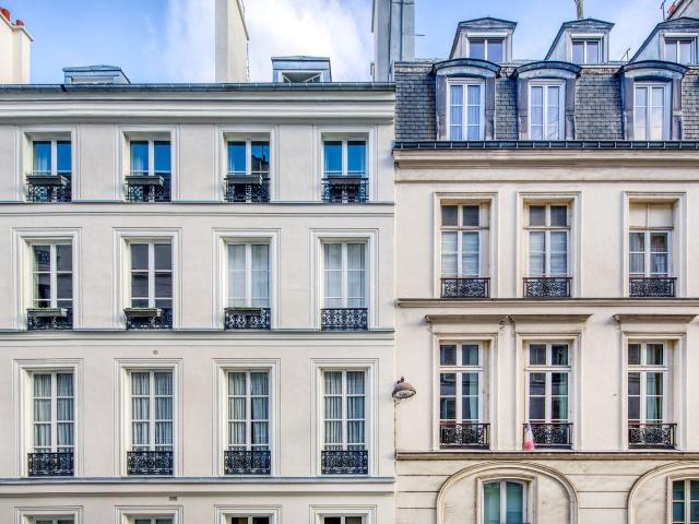 Charming One Bedroom in the Heart of Paris, Paris Amsterdam Apartments for Rent