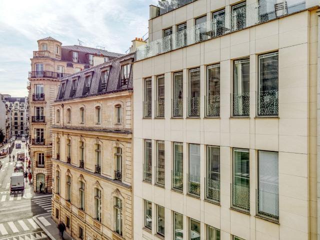 Charming One Bedroom in the Heart of Paris, Paris Amsterdam Apartments for Rent