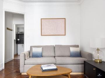 Charming One Bedroom in the Heart of Ternes, Paris, Paris Amsterdam Apartments for Rent