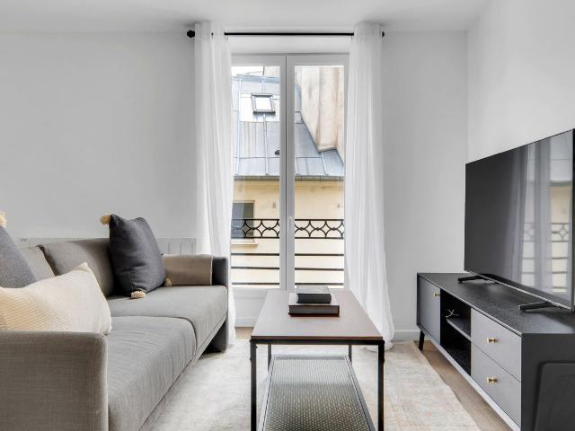 Charming One Bedroom in Heart of Saint Germain, Paris Amsterdam Apartments for Rent