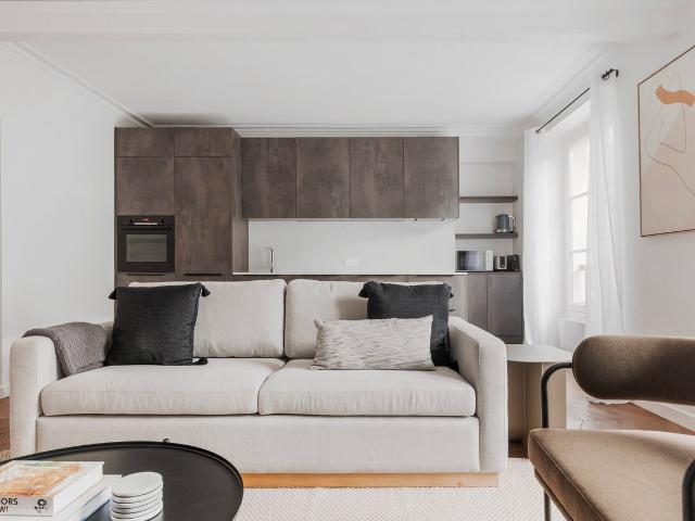 Charming One Bedroom Oasis in Paris, Paris Amsterdam Apartments for Rent