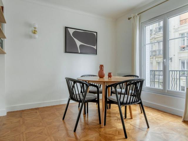 Charming One Bedroom Paris Retreat, Paris Amsterdam Apartments for Rent