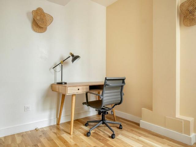 Charming One Bedroom Paris Retreat, Paris Amsterdam Apartments for Rent