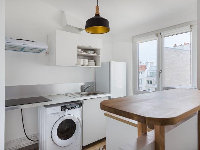 Charming One Bedroom Retreat in Paris, Paris Amsterdam Apartments for Rent