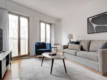 Charming One Bedroom Retreat in Paris, Paris Amsterdam Apartments for Rent