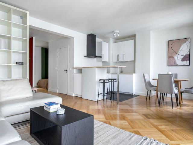 Charming One Bedroom Retreat in Paris, Paris Amsterdam Apartments for Rent