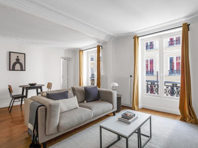 Charming One Bedroom Retreat in Paris