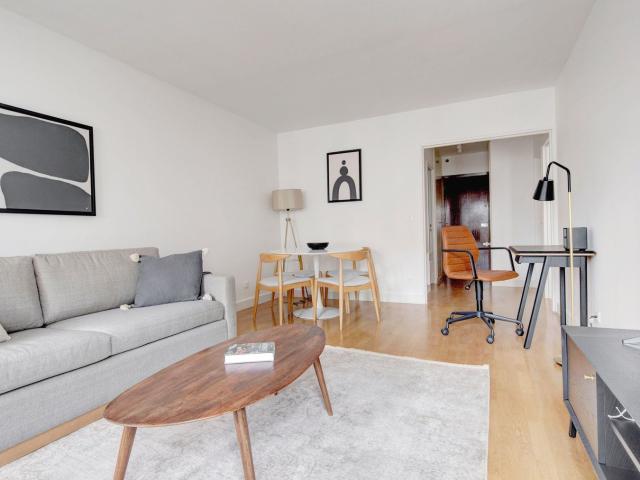 Charming One Bedroom Retreat in Paris