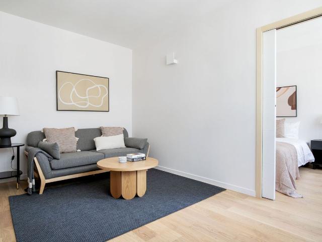 Charming One Bedroom Retreat in Plaine Monceau, Paris Amsterdam Apartments for Rent