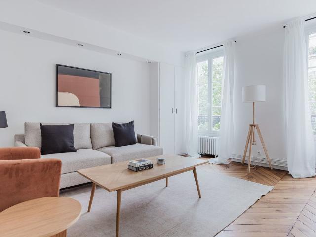 Charming One Bedroom Retreat in Val de Grâce, Paris, Paris Amsterdam Apartments for Rent