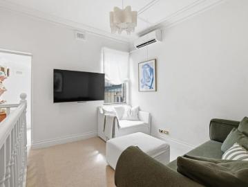 Charming Paddington Terrace in Prime Location