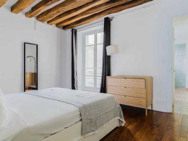 Charming Paris Apartment with Stunning City Views, Paris Amsterdam Apartments for Rent