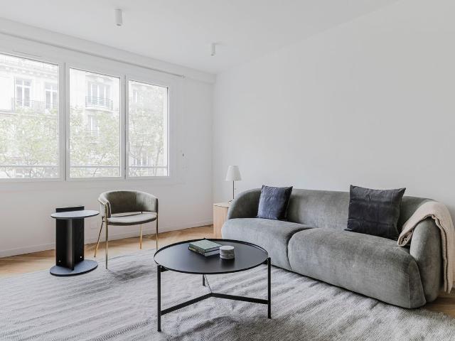 Charming Parisian 2 Bedroom Apartment Awaits You, Paris Amsterdam Apartments for Rent