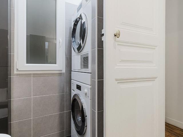 Charming Parisian 2 Bedroom Oasis Awaits You!, Paris Amsterdam Apartments for Rent