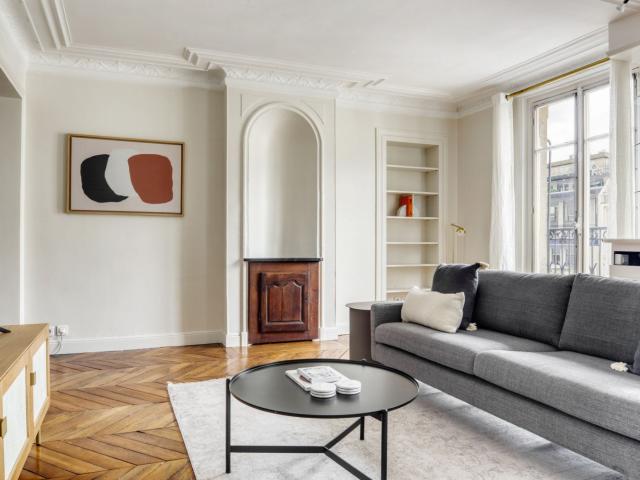 Charming Parisian Apartment with Stunning City Views