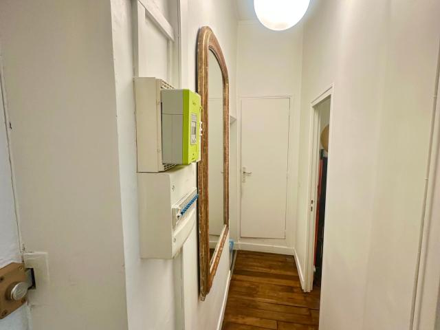 Charming Parisian One Bedroom Apartment in Saint Germain Des Prés