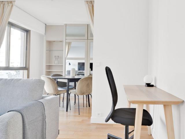 Charming Parisian One Bedroom Retreat, Paris Amsterdam Apartments for Rent