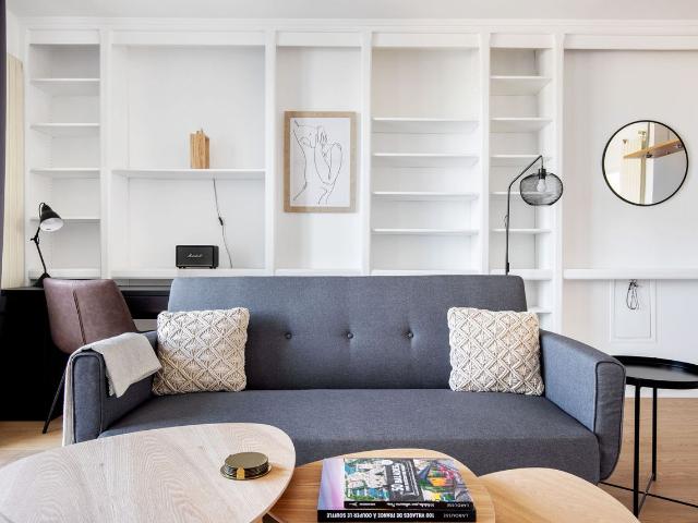 Charming Parisian Retreat with City Views, Paris Amsterdam Apartments for Rent