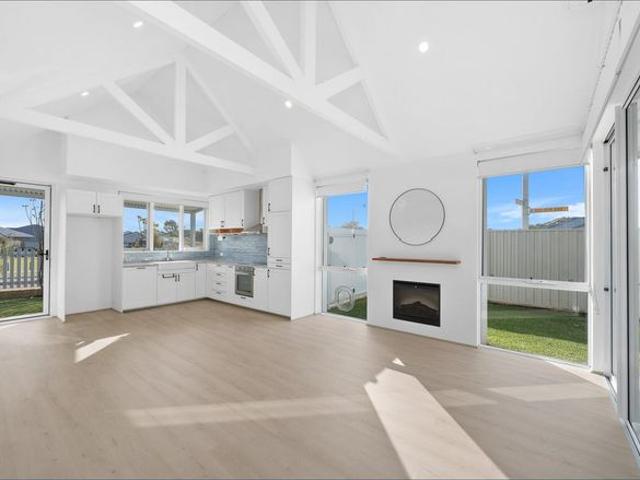 Charming Parkside Haven in Golden Bay