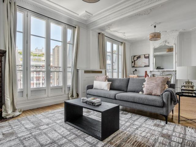 Charming Passy 1 Bedroom with Modern Comforts, Paris Amsterdam Apartments for Rent